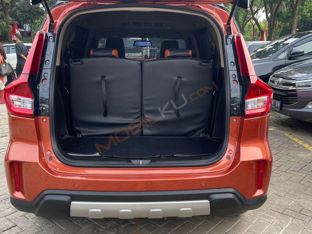 Mobil Suzuki XL7 2022