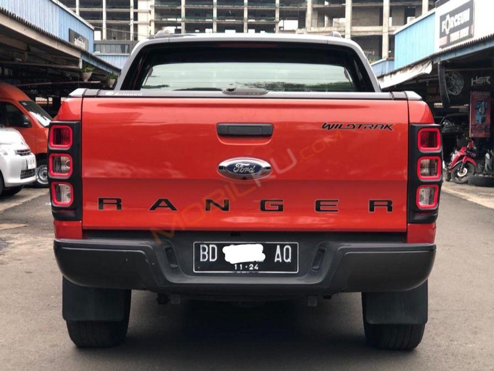 Mobil Ford Ranger 2014
