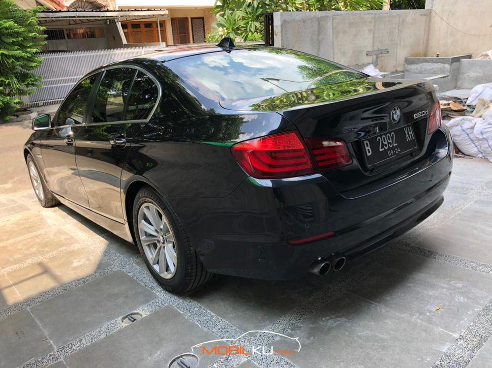 Mobil BMW 5 Series 2013