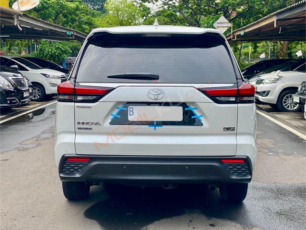 Mobil Toyota Kijang Innova Zenix 2023