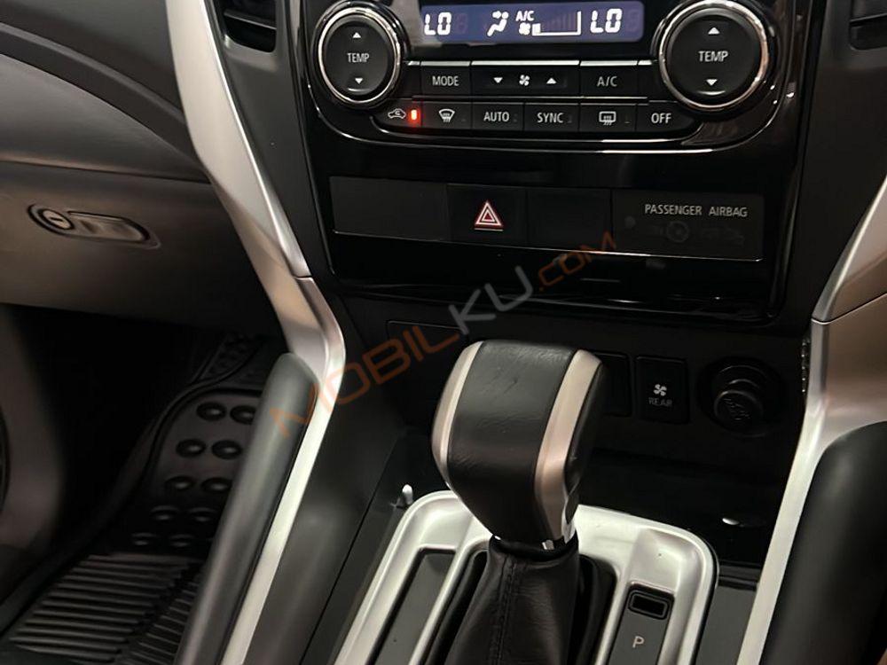 Mobil Mitsubishi Pajero Sport 2019