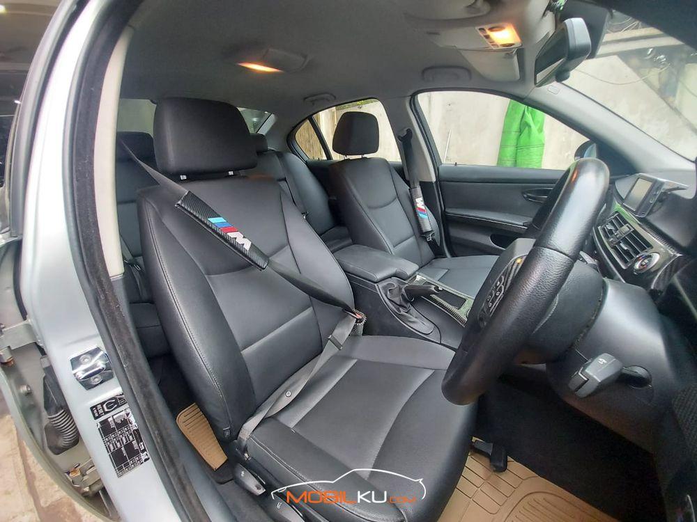 Mobil BMW 5 Series 2008