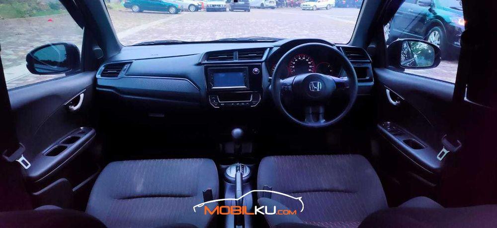 Mobil Honda Brio 2017