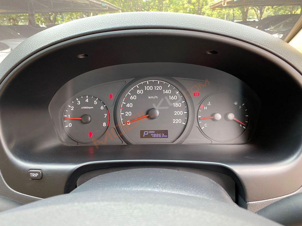 Mobil Hyundai H-1 2018