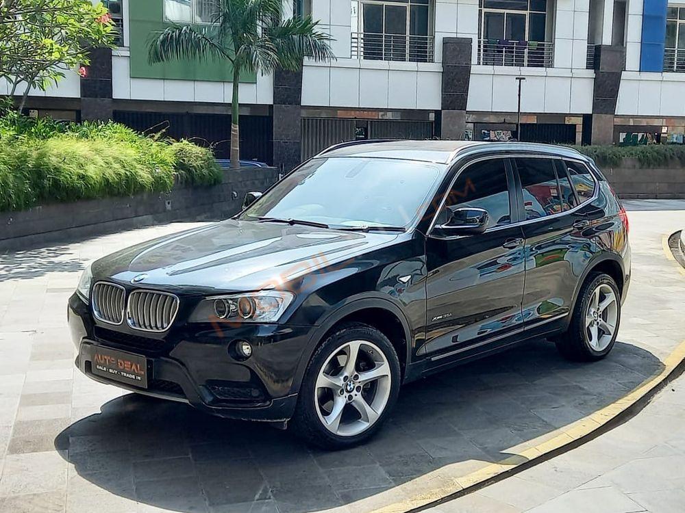 Mobil BMW X3 2012