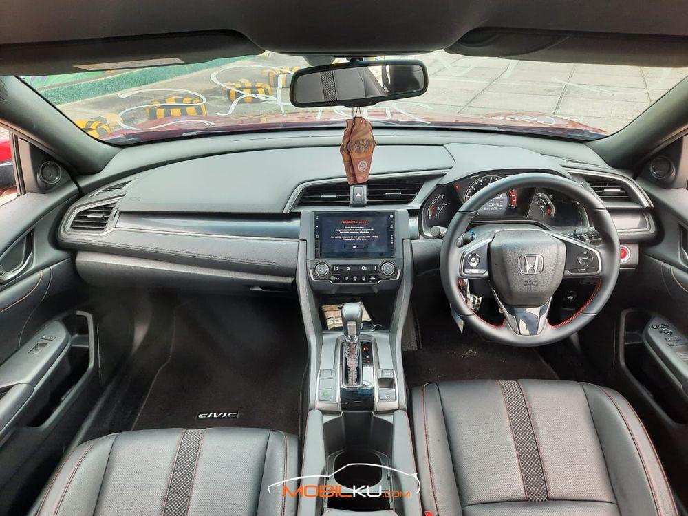 Mobil Honda Civic Sedan 2021