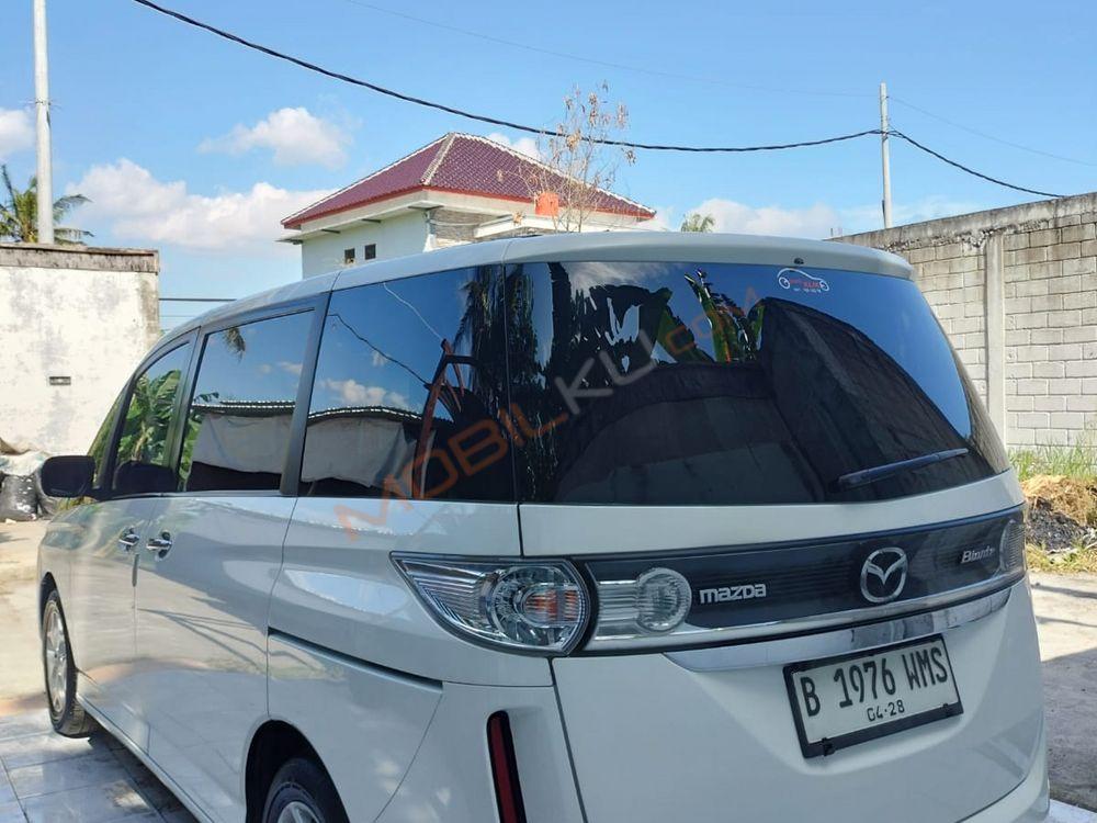 Mobil Mazda Biante 2012