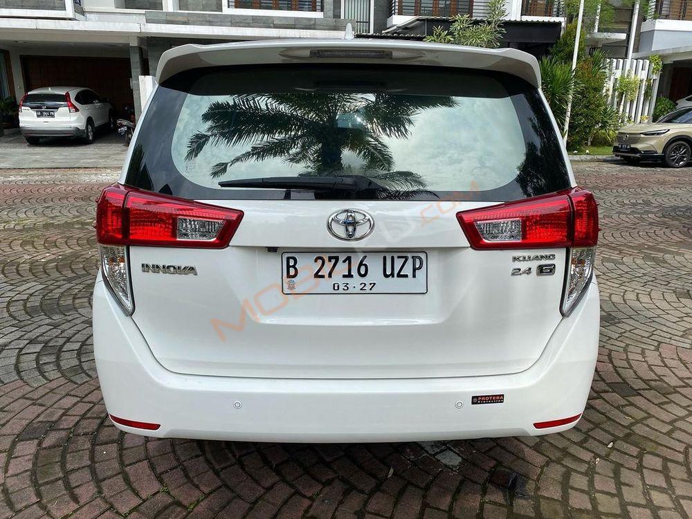Mobil Toyota Kijang Innova 2022