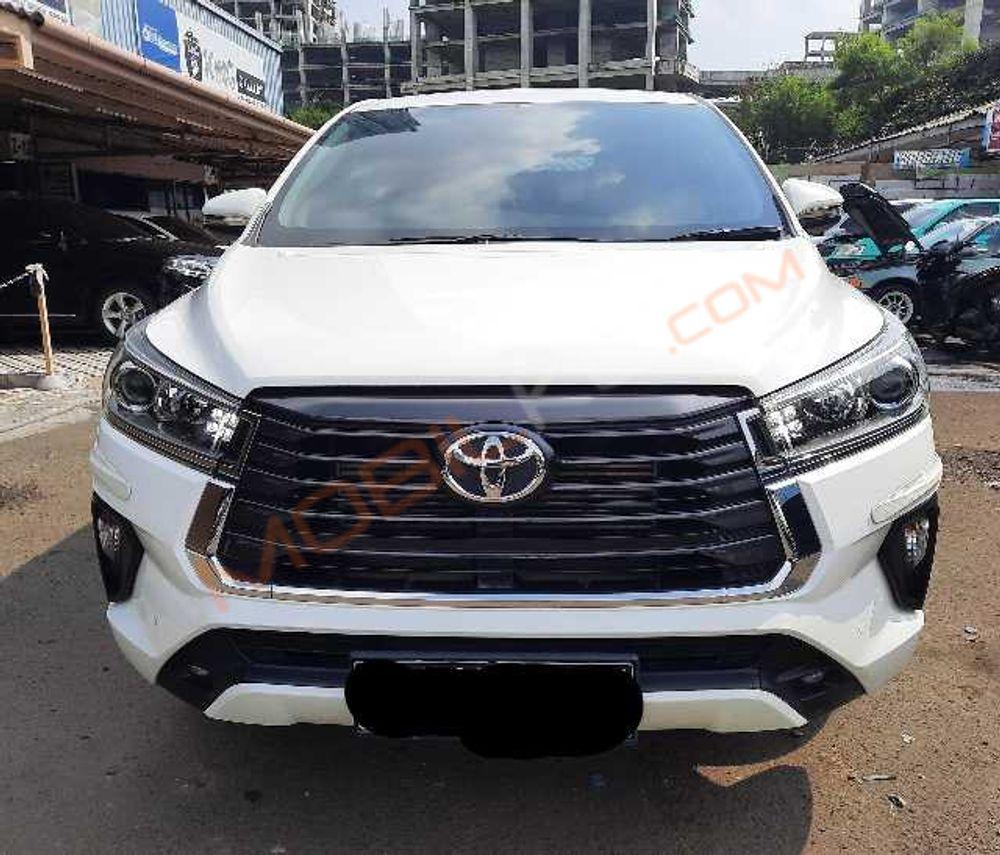 Mobil Toyota Kijang Innova 2021