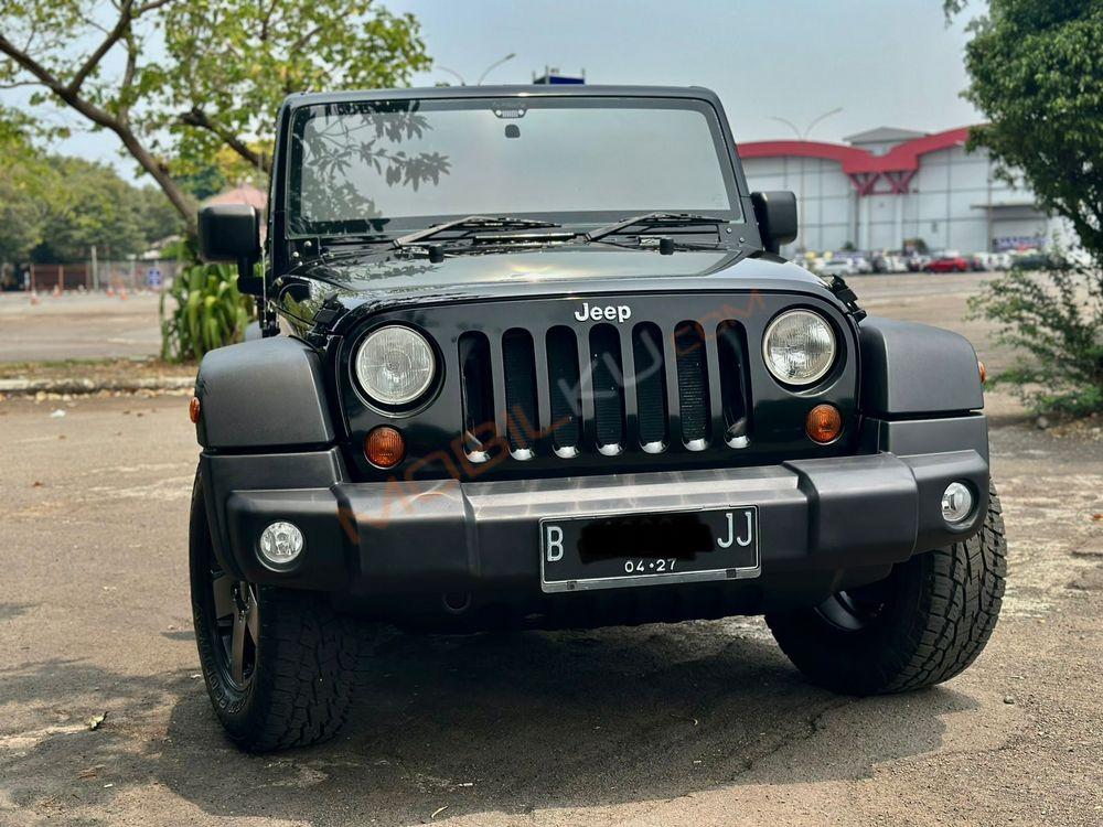 Mobil Jeep Wrangler 2011