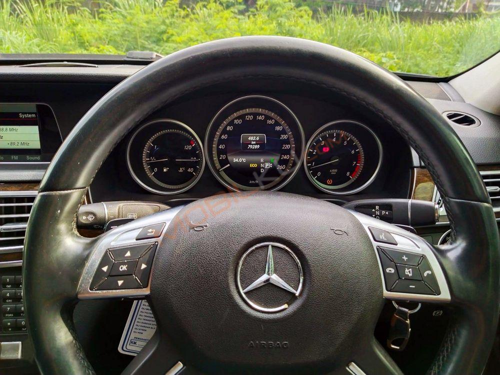 Mobil Mercedes-Benz E-Class 2014