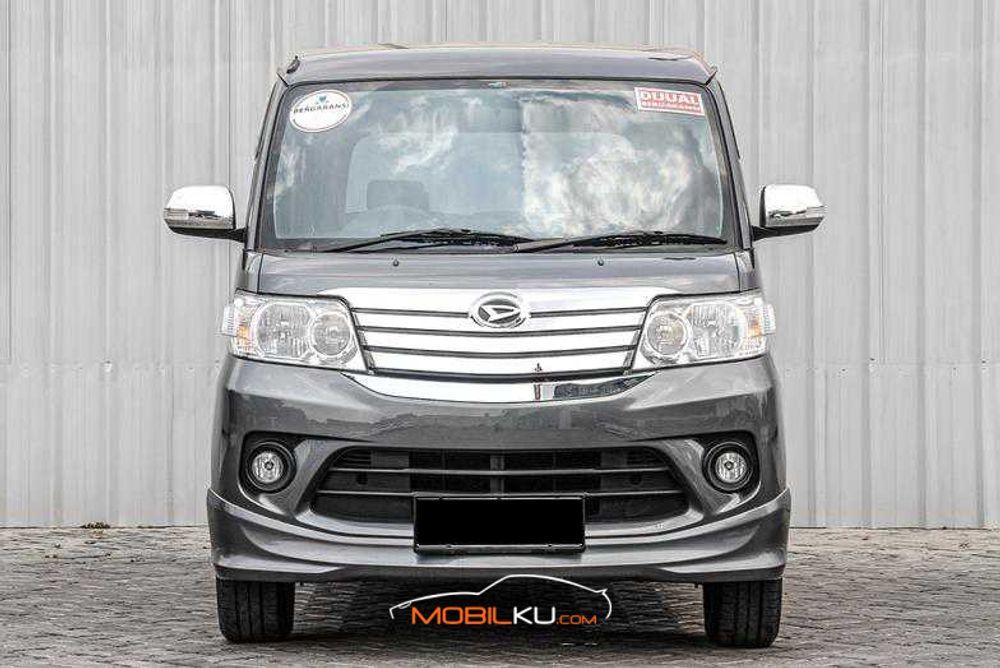 Mobil Daihatsu Luxio 2021