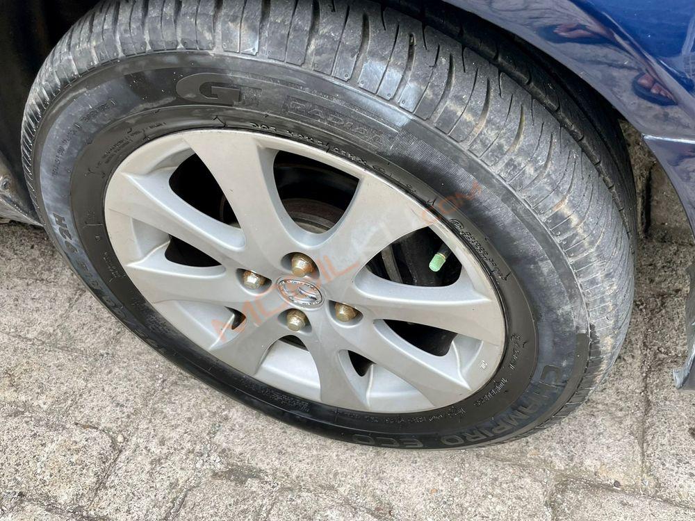 Mobil Toyota Soluna 2003