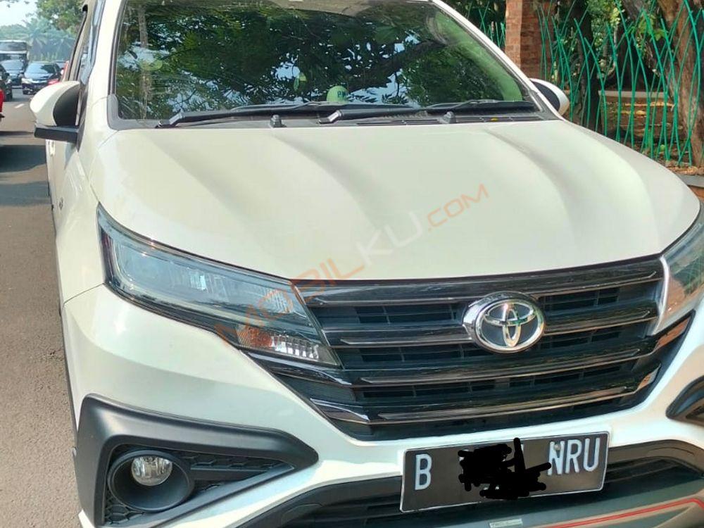 Mobil Toyota Rush 2018