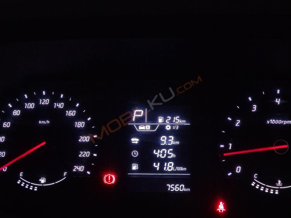 Mobil Hyundai Stargazer 2023