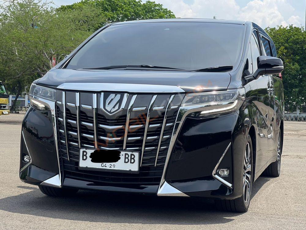Mobil Toyota Alphard 2020