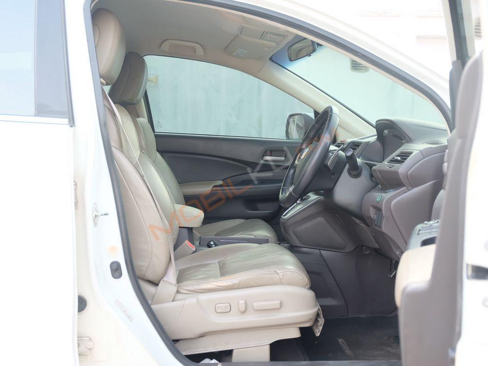 Mobil Honda CR-V 2013