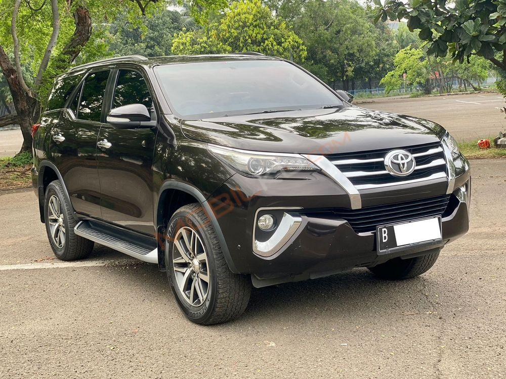 Mobil Toyota Fortuner 2016