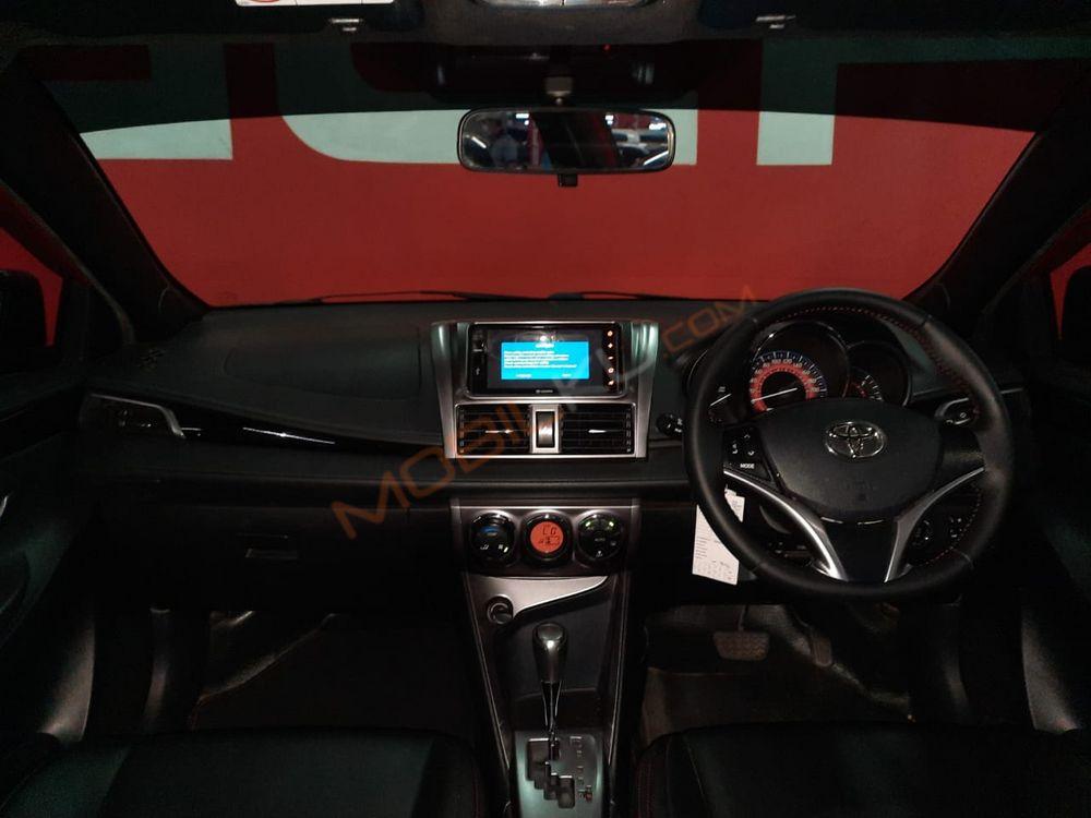 Mobil Toyota Yaris 2017