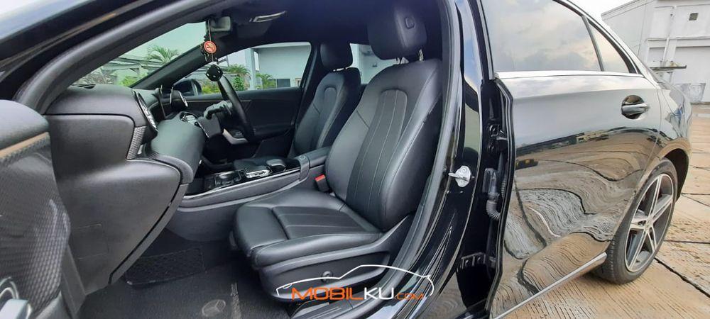 Mobil Mercedes-Benz A-Class 2019