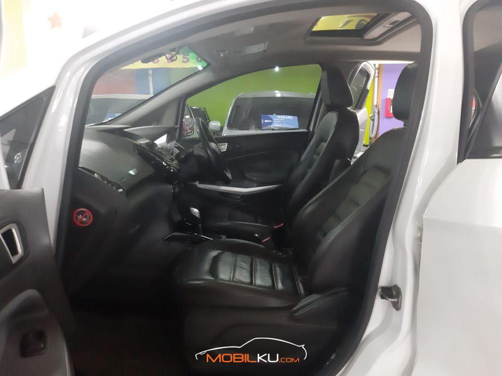 Mobil Ford EcoSport 2014