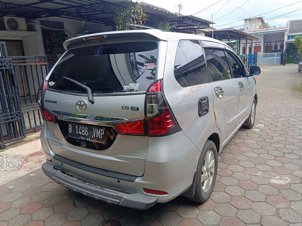 Mobil Toyota Avanza 2016