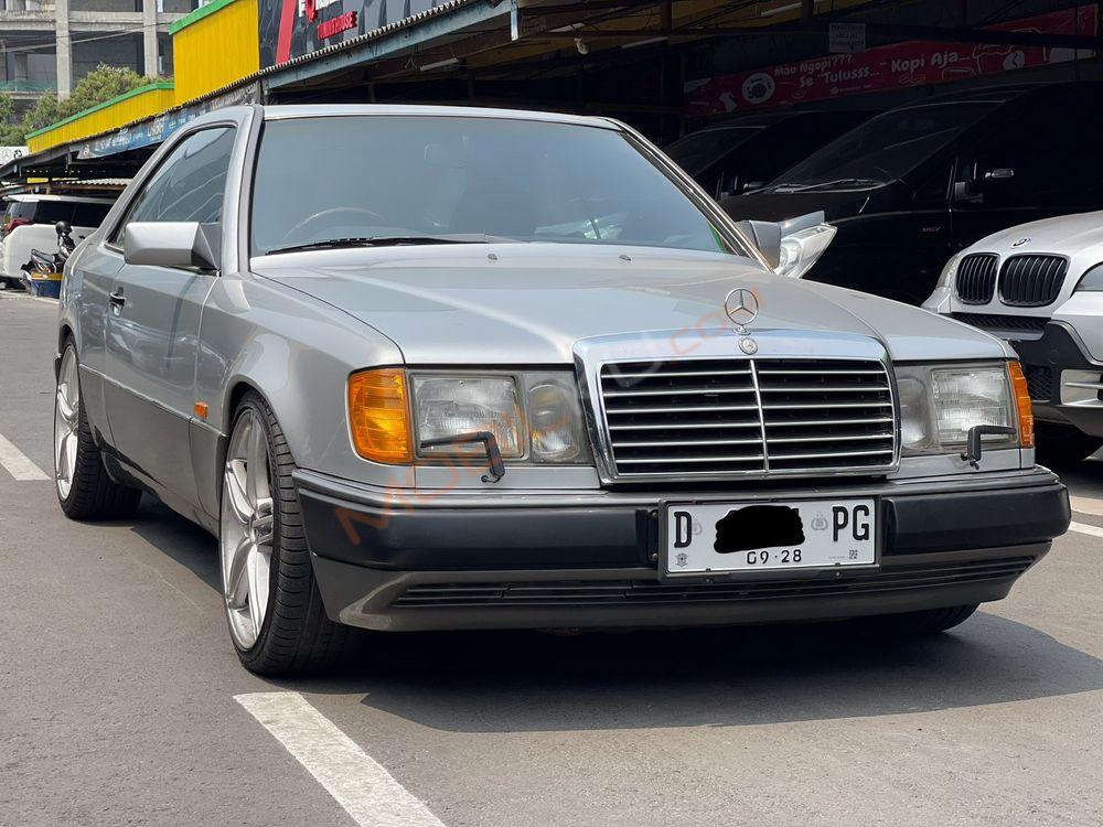 Mobil Mercedes-Benz C-Class 1995