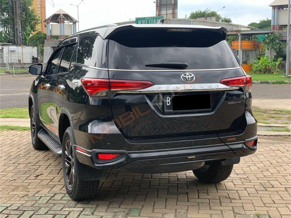 Mobil Toyota Fortuner 2019