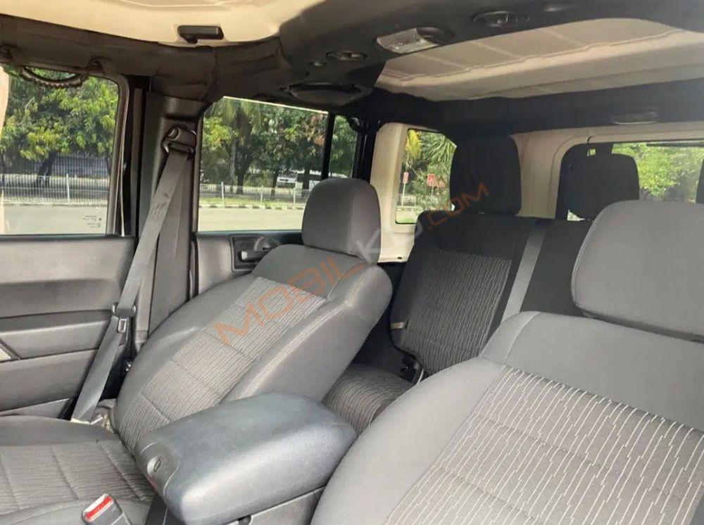 Mobil Jeep Wrangler 2011