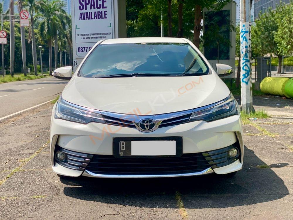 Mobil Toyota Corolla 2017