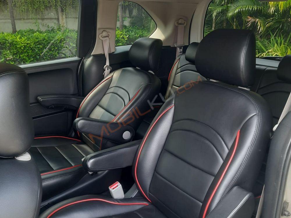 Mobil Honda Freed 2011