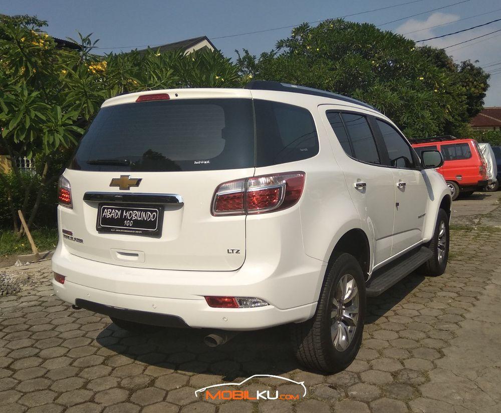 Mobil Chevrolet Trailblazer 2017