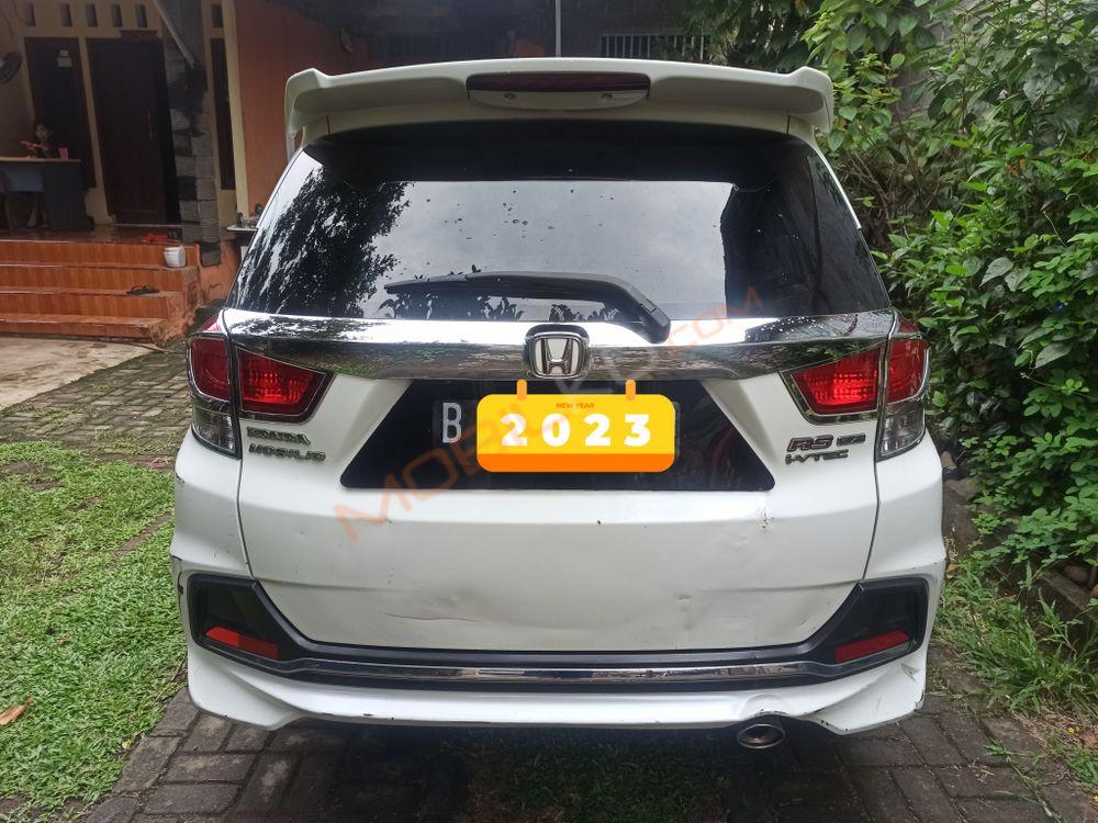 Mobil Honda Mobilio 2013