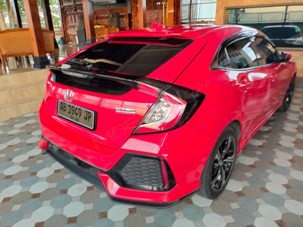 Mobil Honda Civic Hatchback 2018