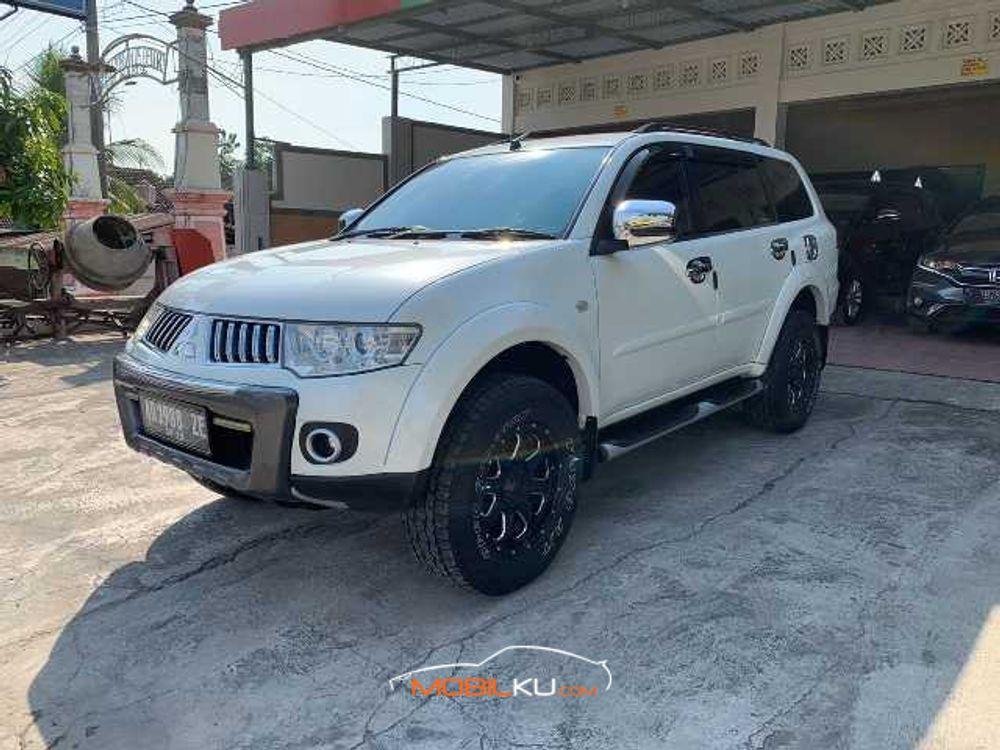 Mobil Mitsubishi Pajero Sport 2010
