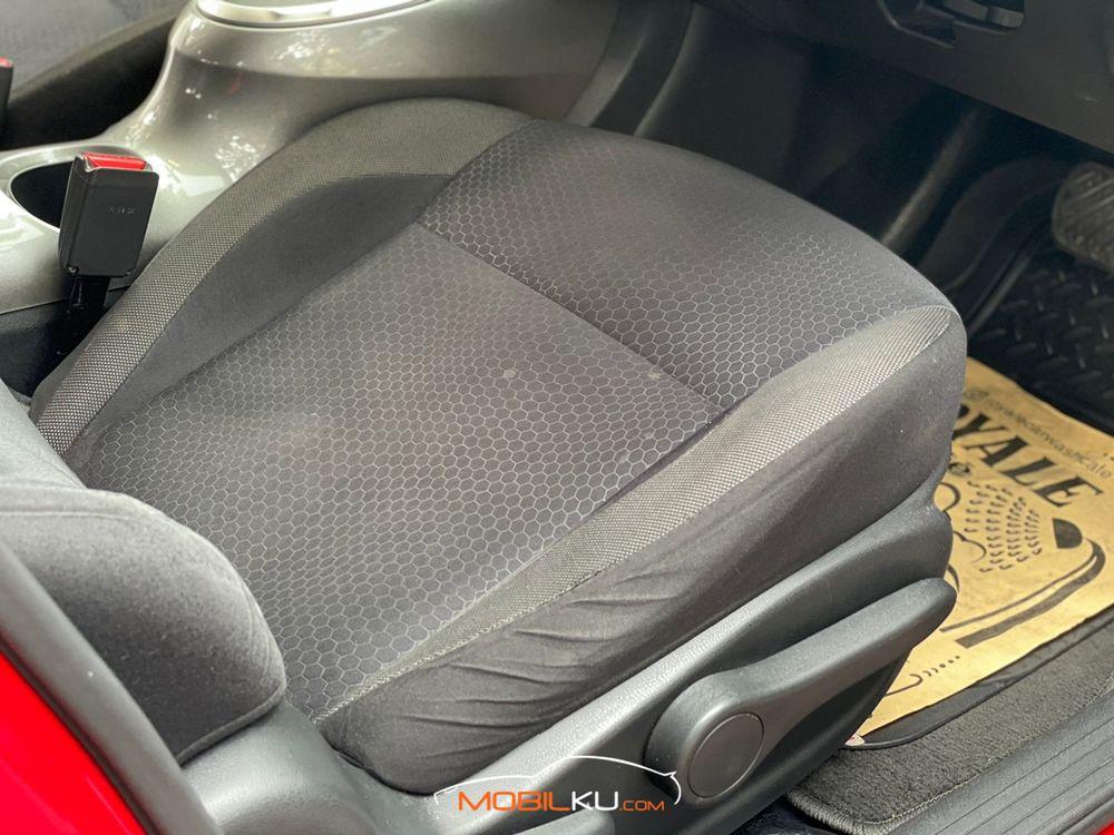 Mobil Nissan Juke 2015