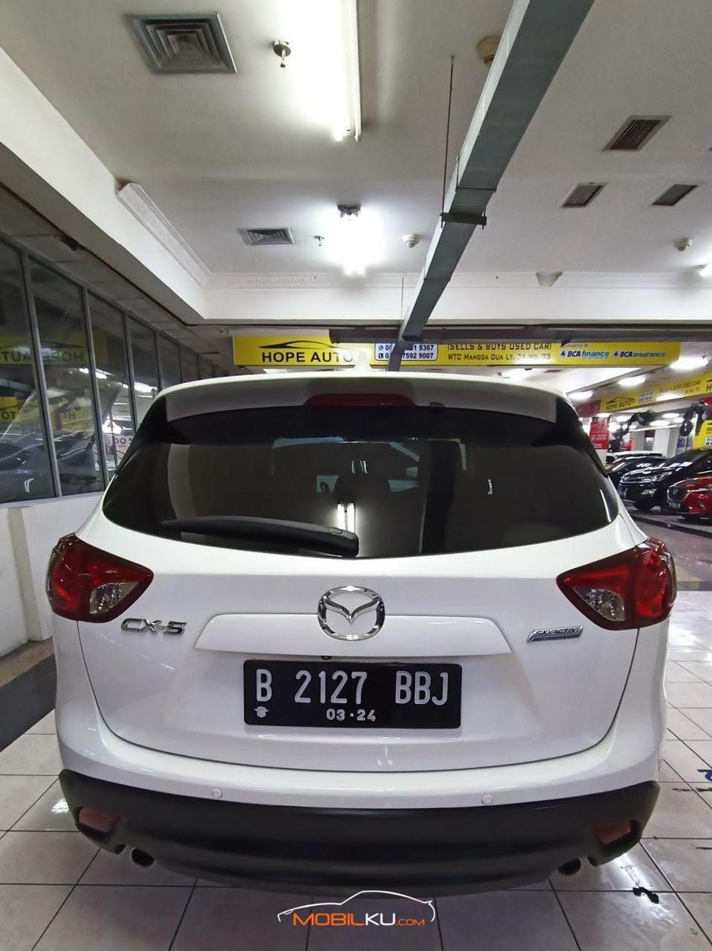 Mobil Mazda CX-5 2013