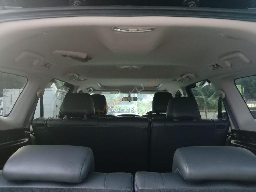 Mobil Mitsubishi Pajero 2017