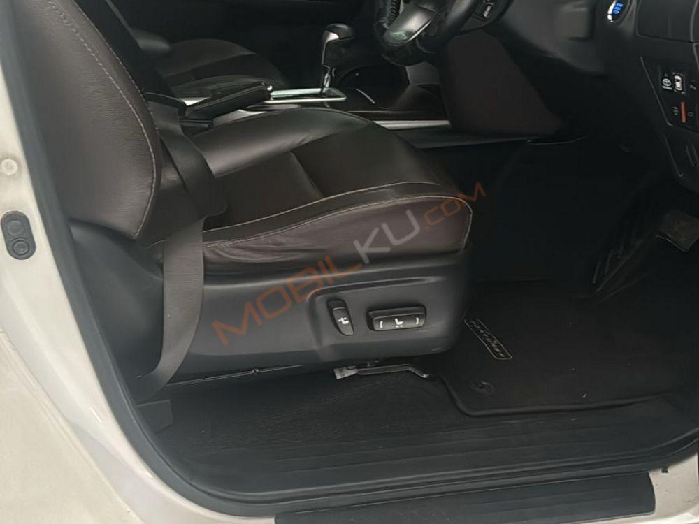 Mobil Toyota Fortuner 2019
