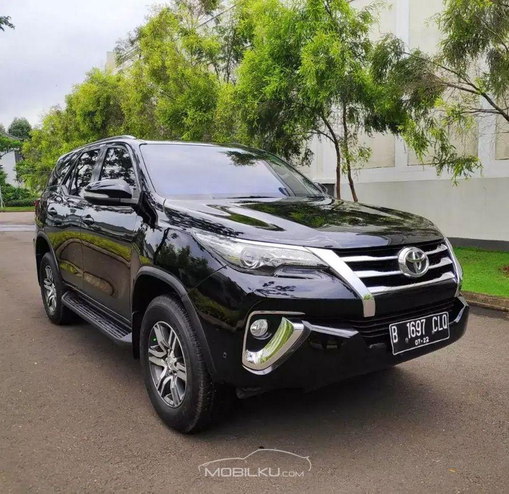 Mobil Toyota Fortuner 2016