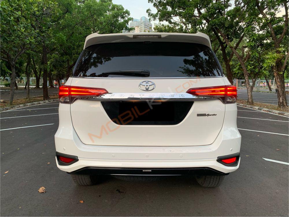Mobil Toyota Fortuner 2020
