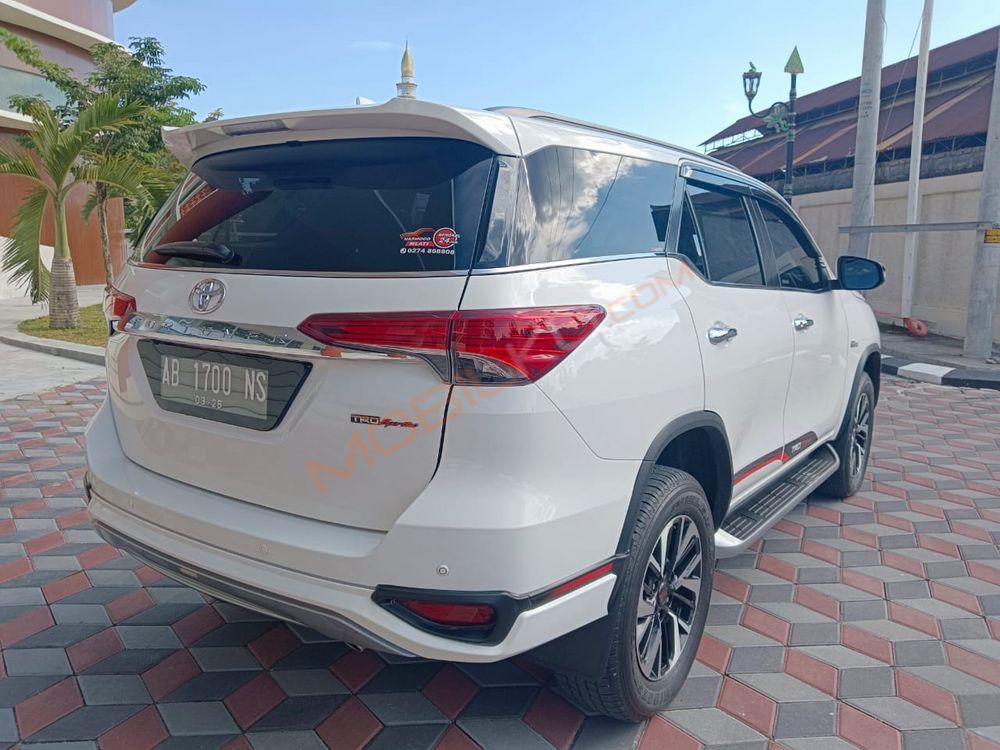 Mobil Toyota Fortuner 2019