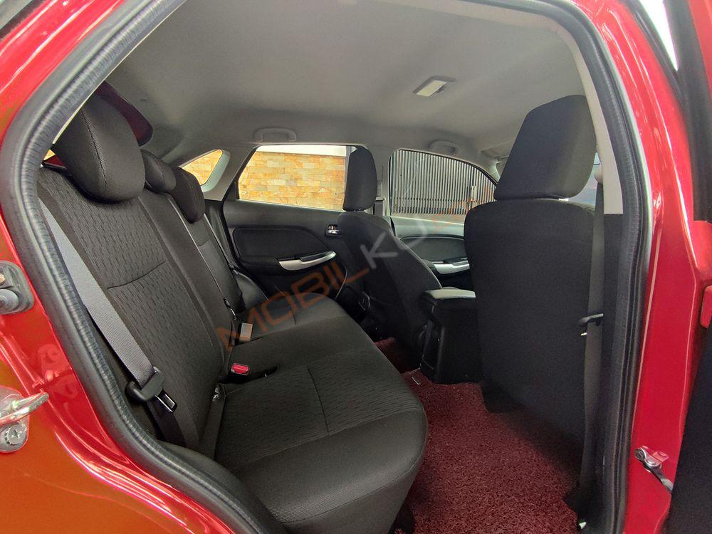 Mobil Suzuki Baleno 2019