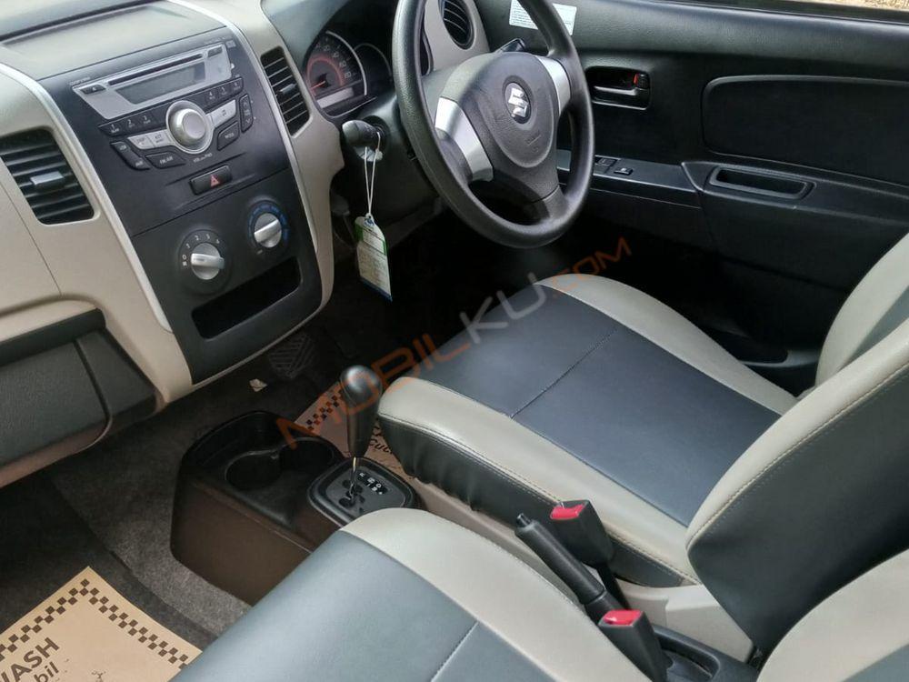 Mobil Suzuki Karimun Wagon R 2019