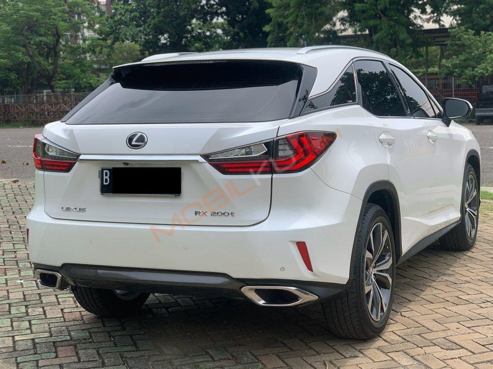 Mobil Lexus RX 2016