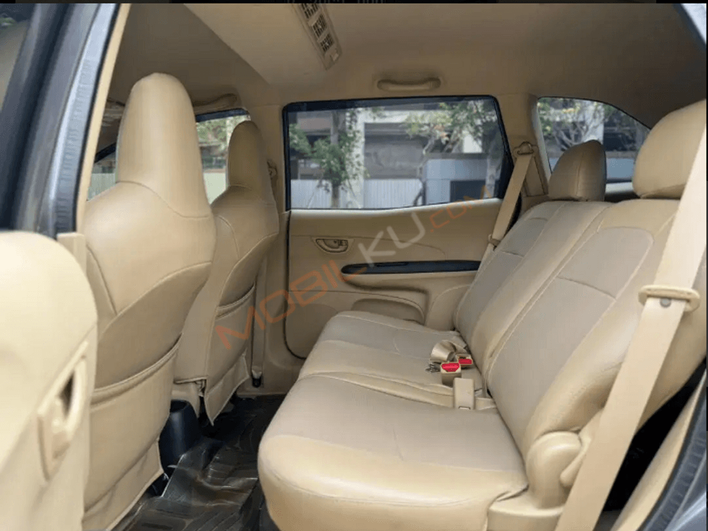 Mobil Honda Mobilio 2016
