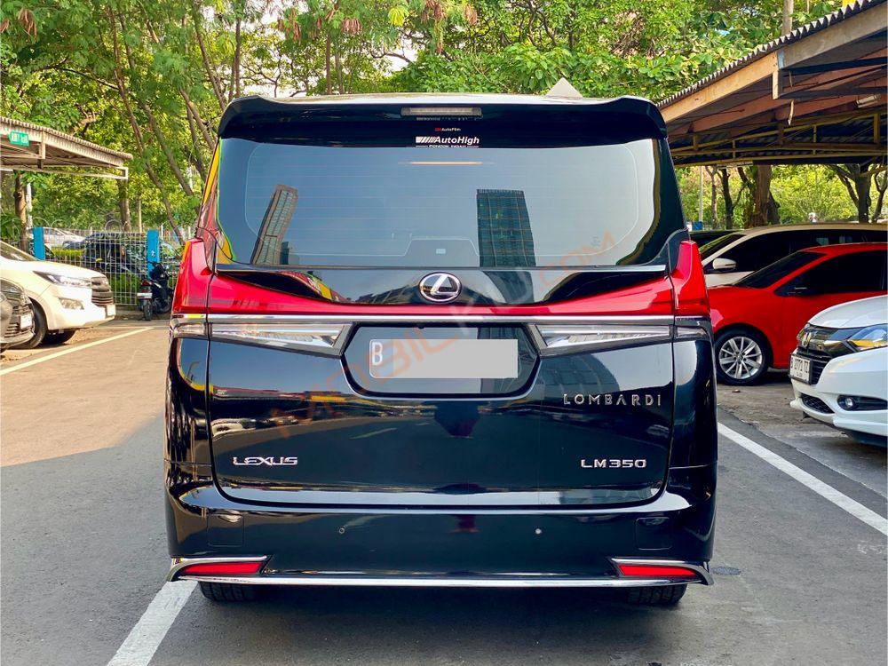 Mobil Toyota Alphard 2018