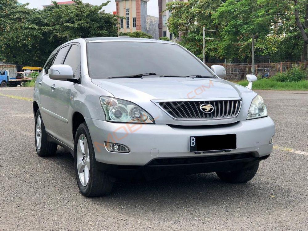 Mobil Toyota Harrier 2013