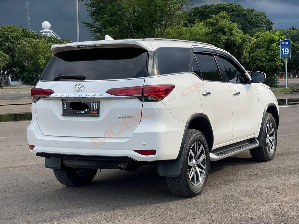 Mobil Toyota Fortuner 2016