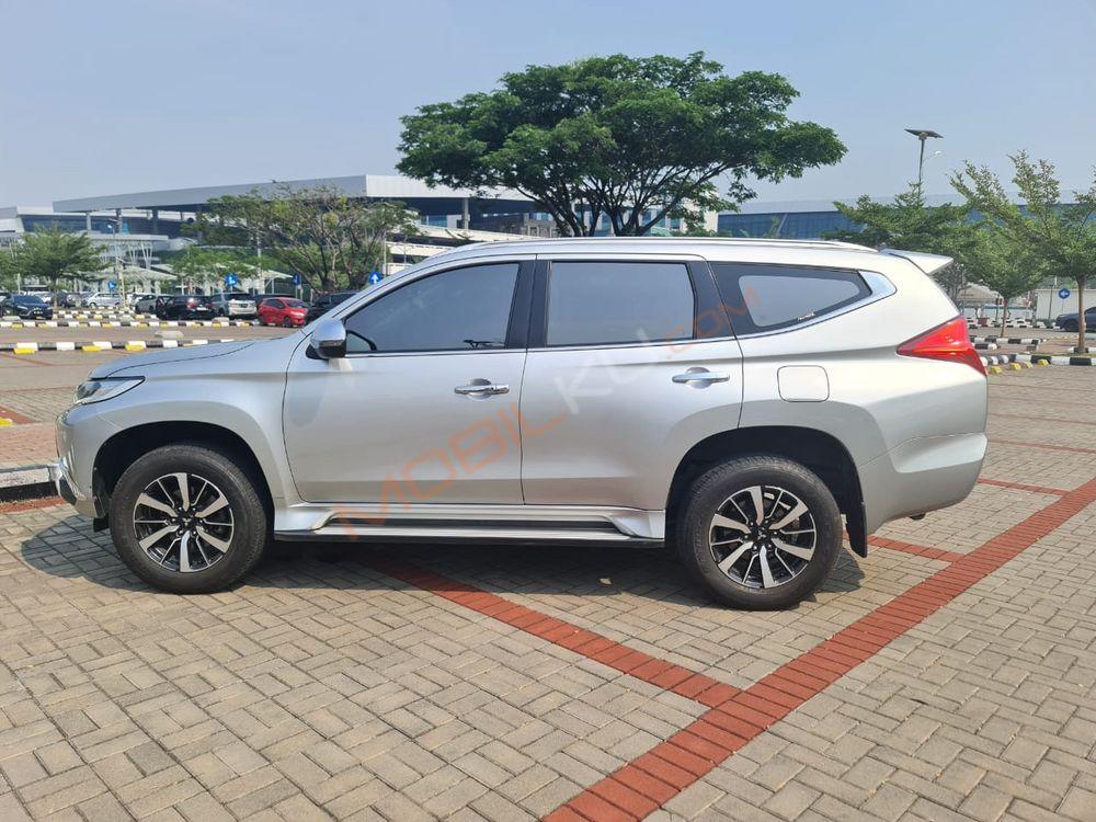Mobil Mitsubishi Pajero Sport 2016